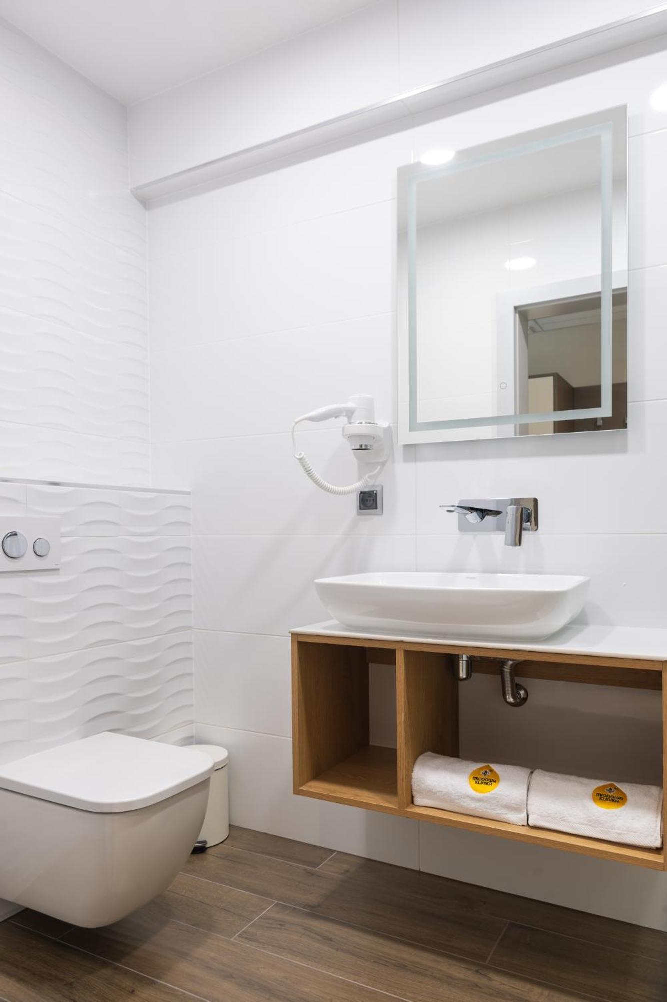 Miodowa Klinika Otel Kamianna Dış mekan fotoğraf